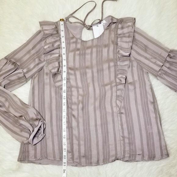 LUSH Ruffle Victorian Shake Top - Picture 8 of 14